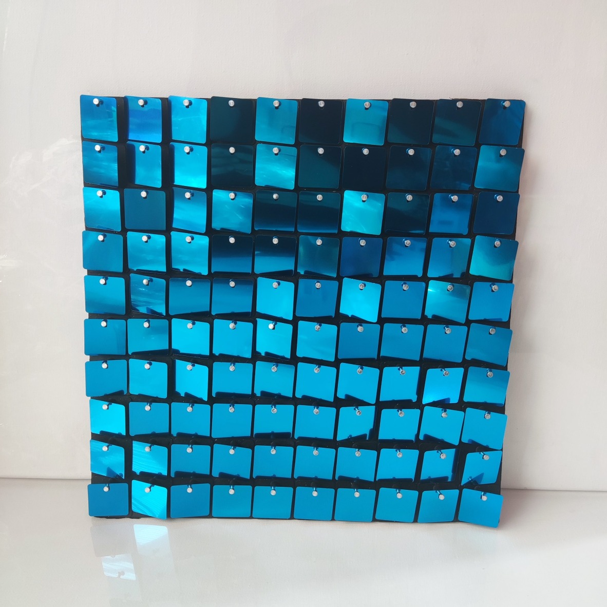 Shimmer wall
